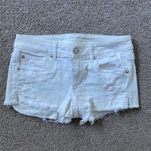 american eagle white shorts